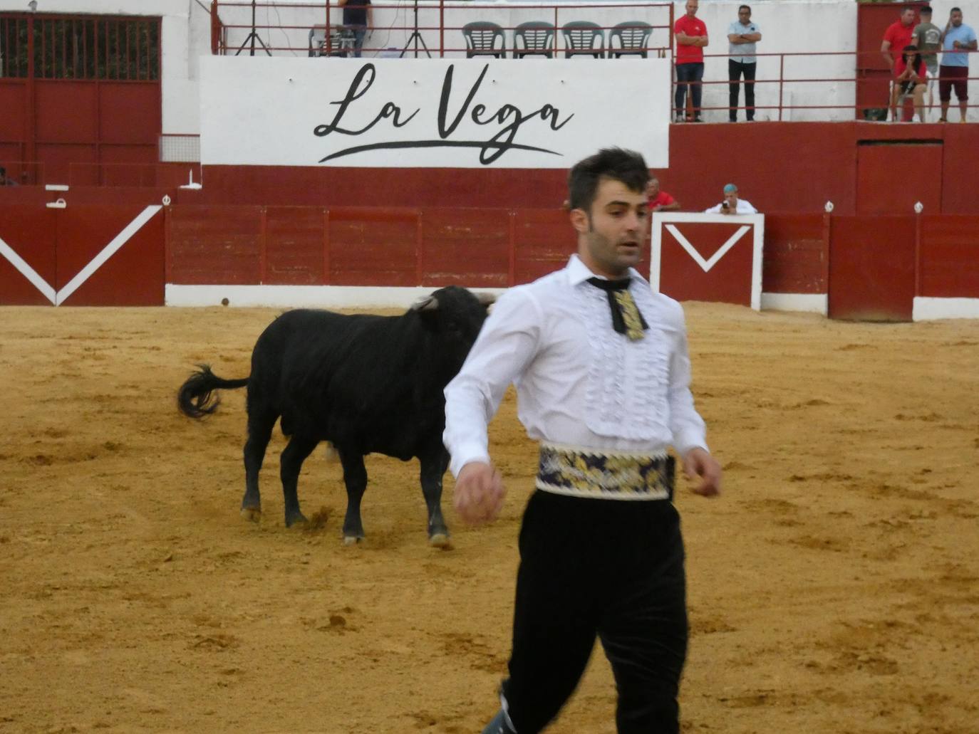 Tarde de riesgo y valentía en el concurso de recortes de Villoria