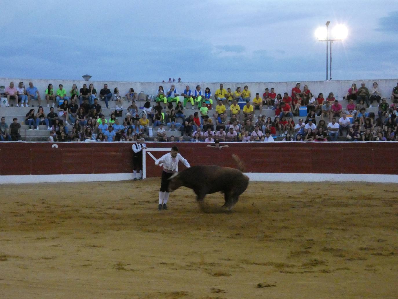 Tarde de riesgo y valentía en el concurso de recortes de Villoria