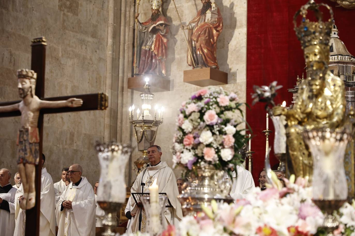 La Catedral acoge la tradicional misa en honor a la Virgen de la Vega