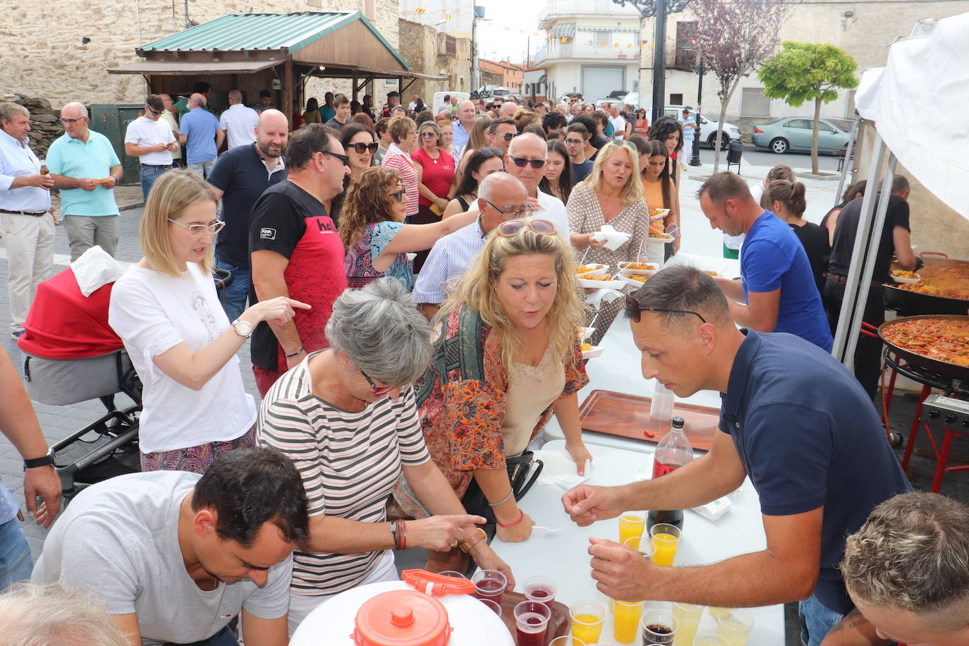 Aldeavieja de Tormes disfruta de la fiesta con el mejor sabor de boca