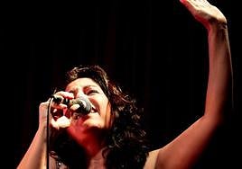 Marina Ferrer, cantante de Bob Sands Big Band.