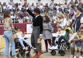 López Chaves, junto a miembros de Aerscyl en el festival del año pasado.