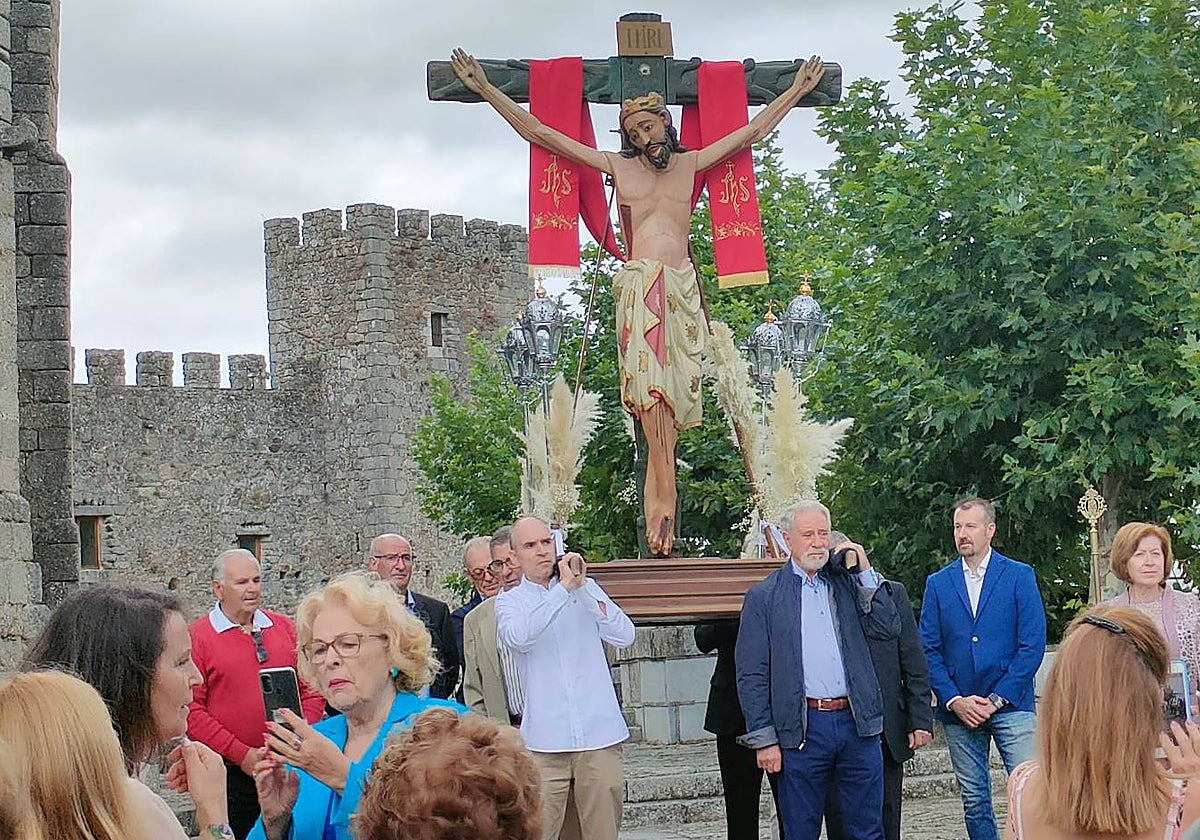 Imagen de la procesión con la imagen del Cristo de las Batallas en septiembre de 2022.