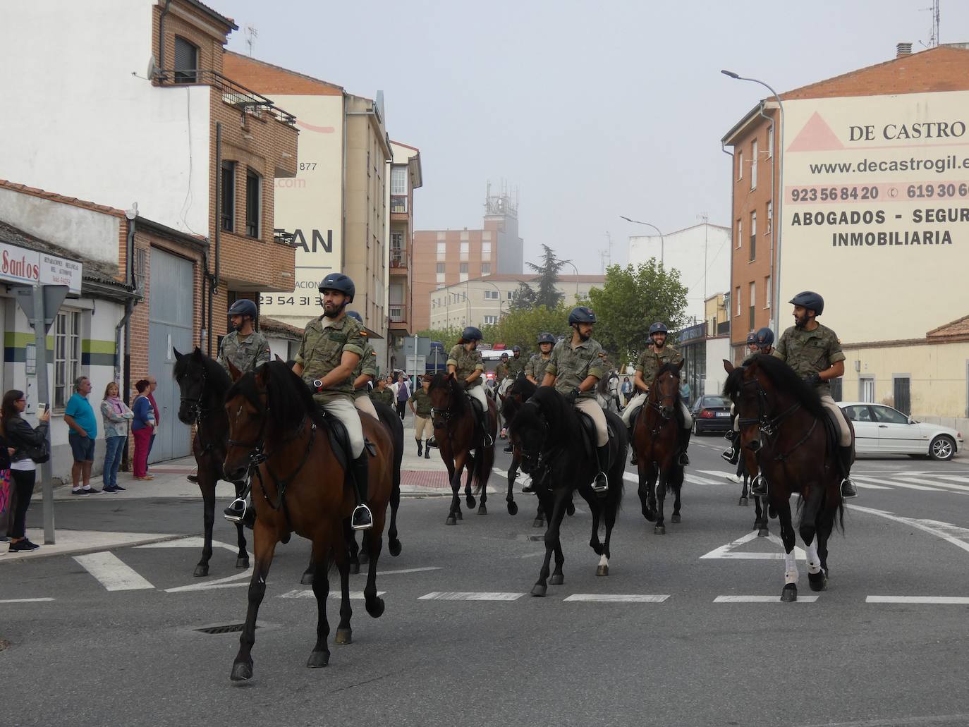 Peñaranda acoge con agradecimiento la visita de la Guardia Real