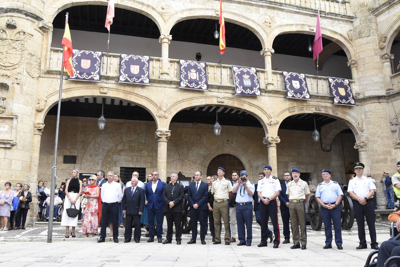 Vivas al Rey en la Plaza Mayor de Ciudad Rodrigo