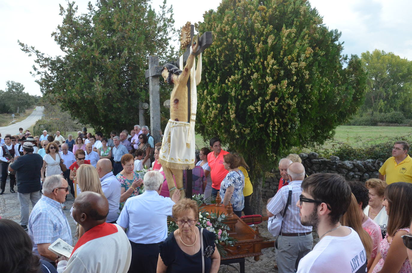 Ofrendas de destreza al Cristo de las Mercedes en Barruecopardo