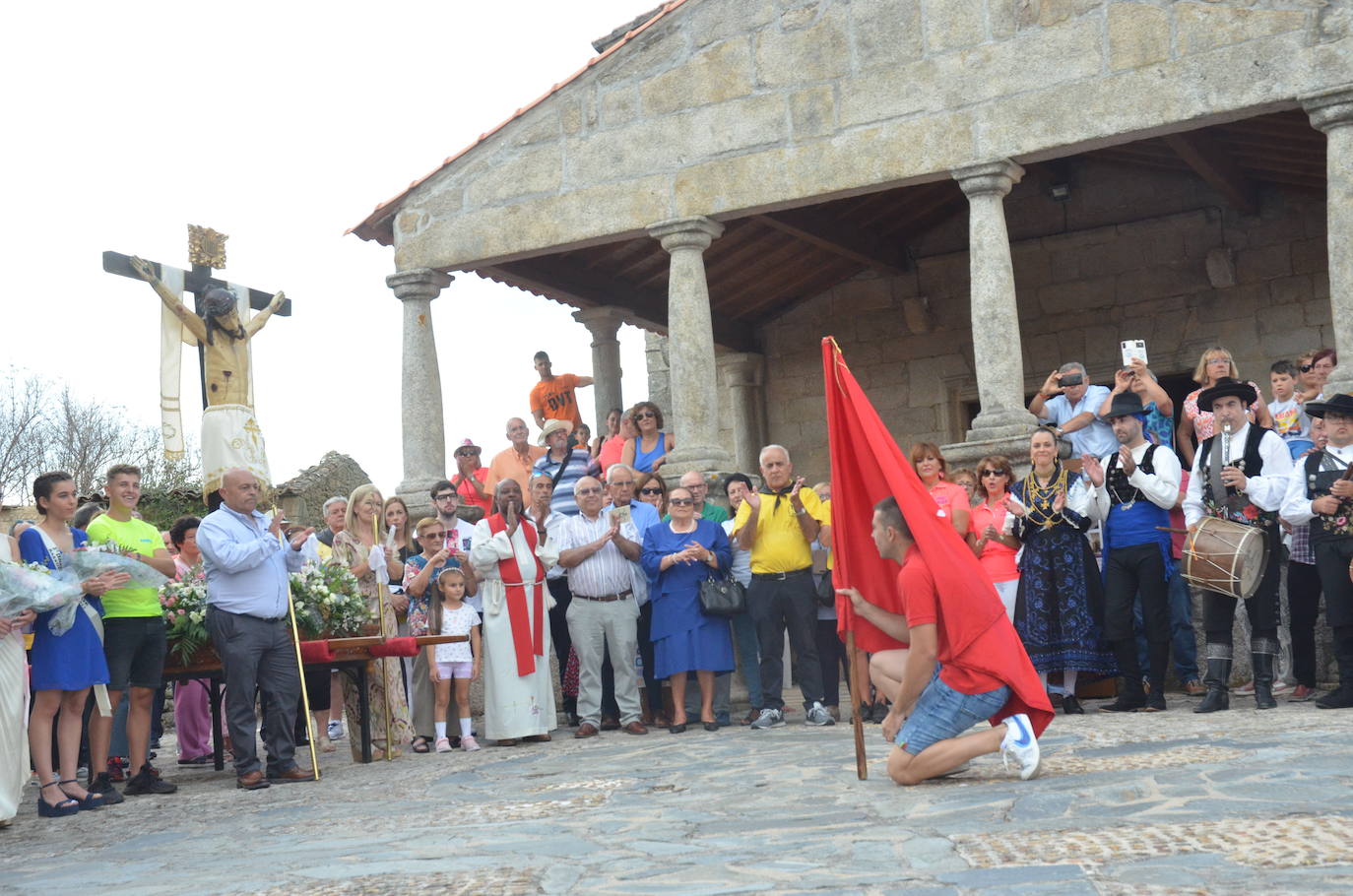 Ofrendas de destreza al Cristo de las Mercedes en Barruecopardo