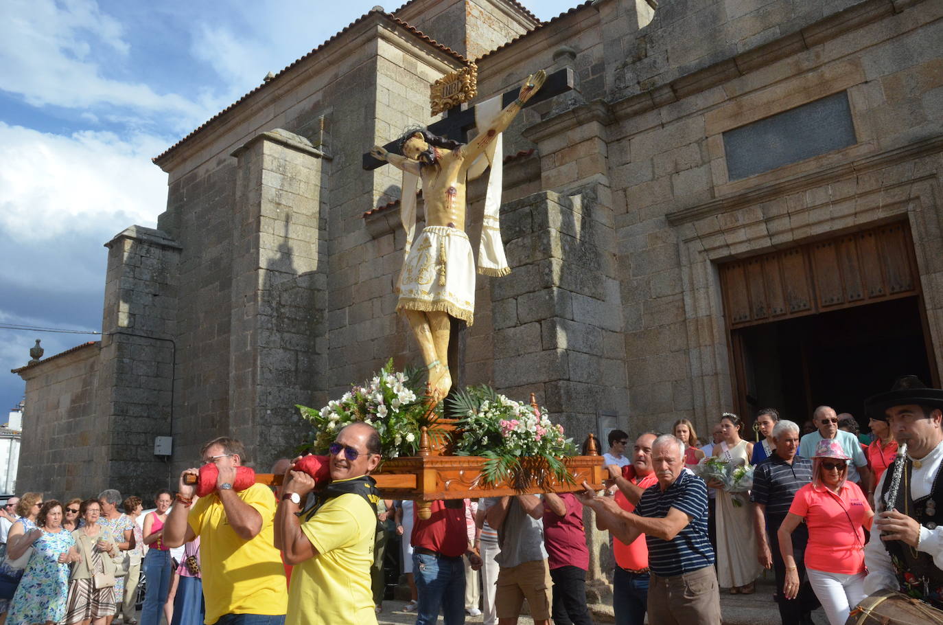 Ofrendas de destreza al Cristo de las Mercedes en Barruecopardo