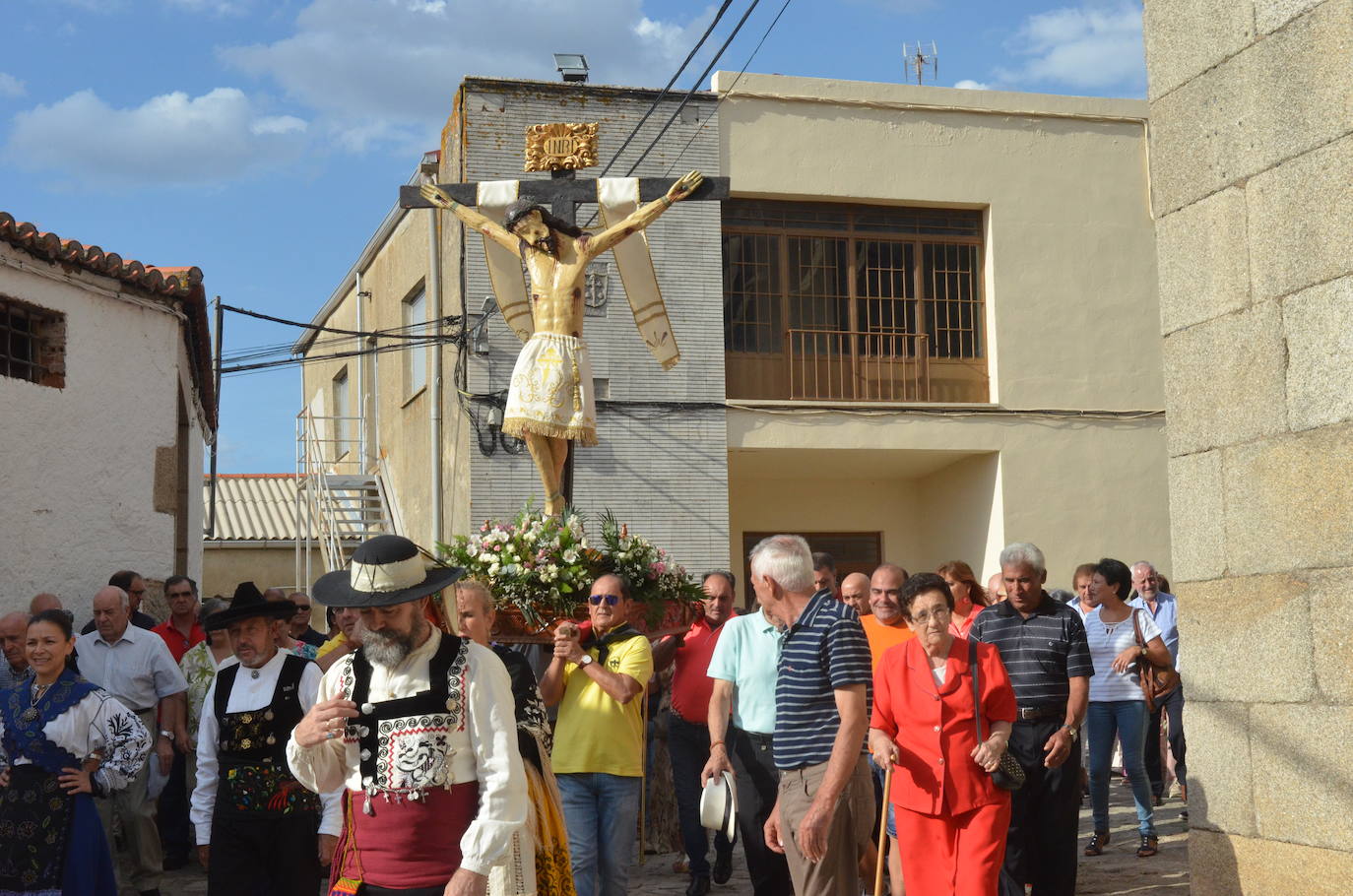 Ofrendas de destreza al Cristo de las Mercedes en Barruecopardo