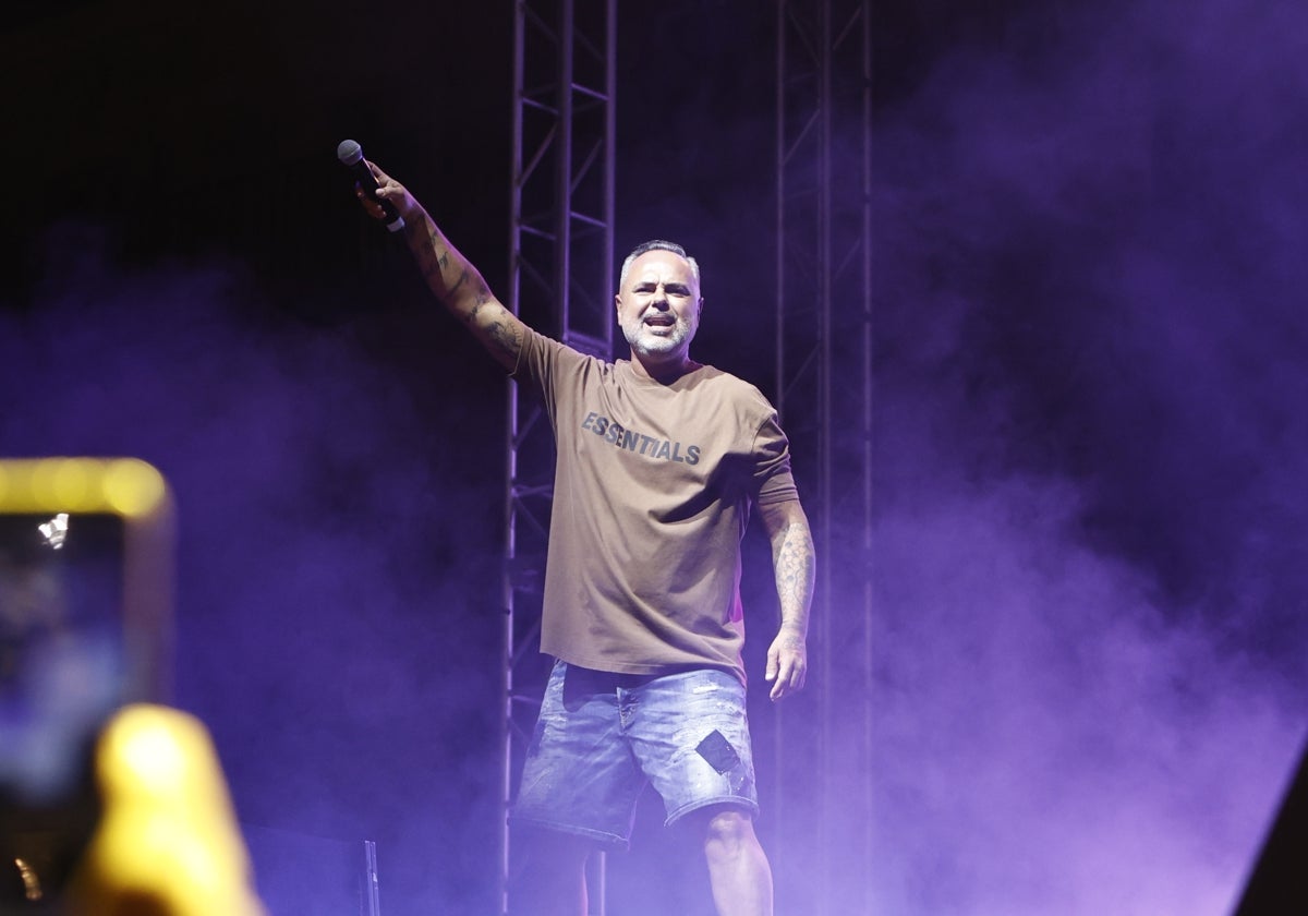 El artista Juan Magán, durante el concierto de Salamanca