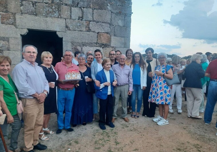 Fuentes de Oñoro recupera la ermita del Santo Cristo de la Agonía del siglo XVIII