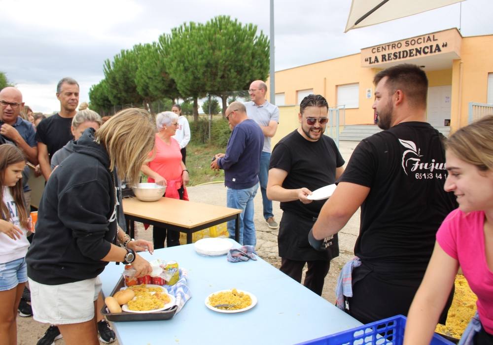 Bóveda del Río Almar reta al cielo y disfruta de su paella a la intemperie