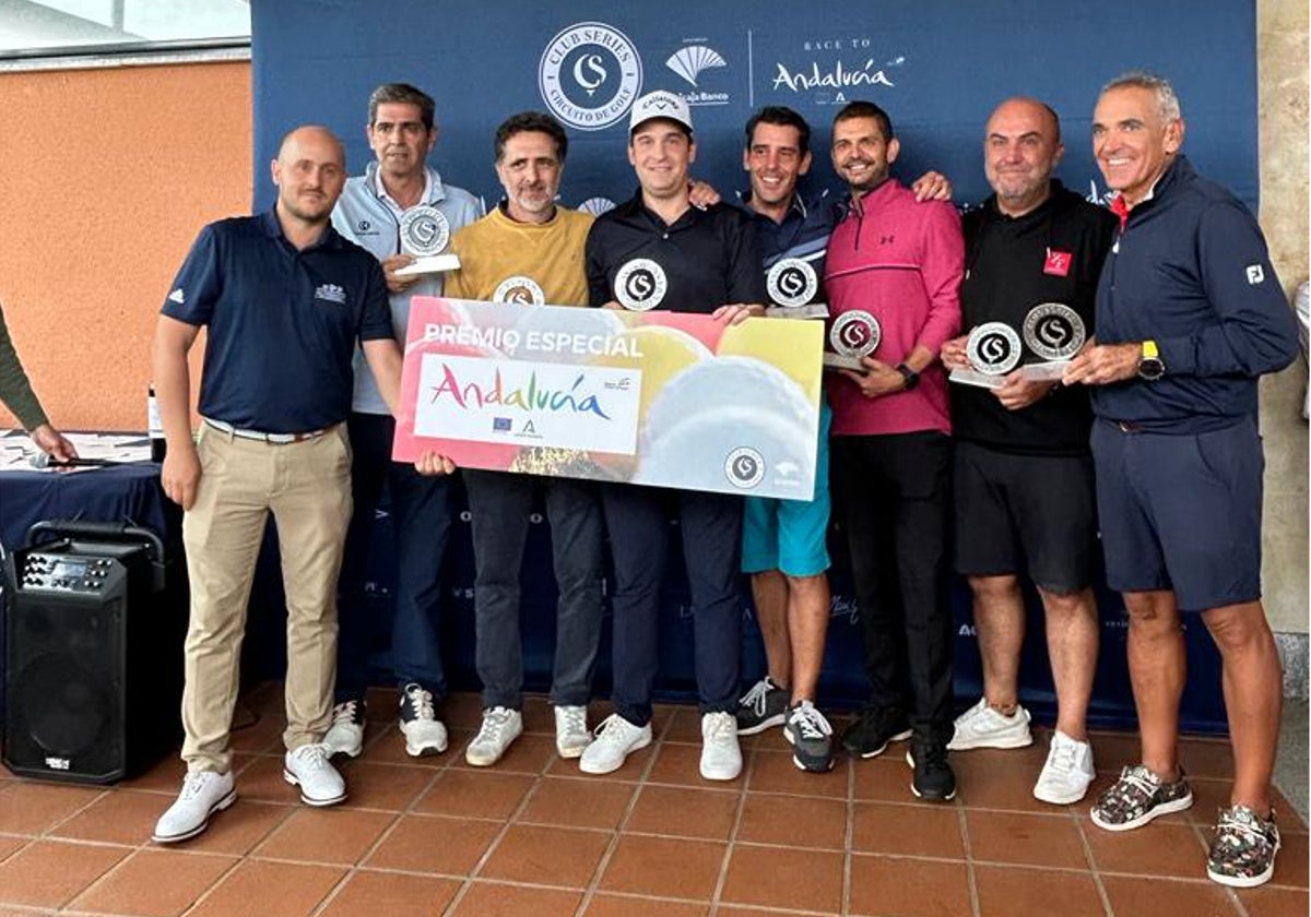 Foto de familia de los finalistas del Circuito Golf Series.