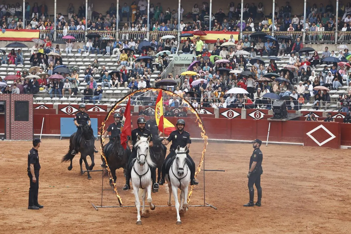 La Policía Nacional se luce en La Glorieta