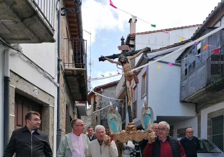 El Cristo de la Piedad despide las fiestas de Puerto de Béjar