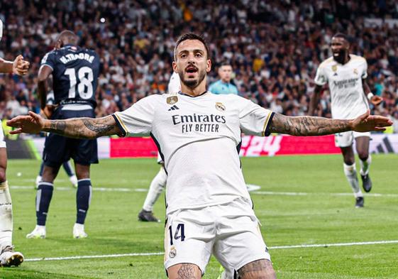 Joselu celebra su gol a la Real Sociedad.