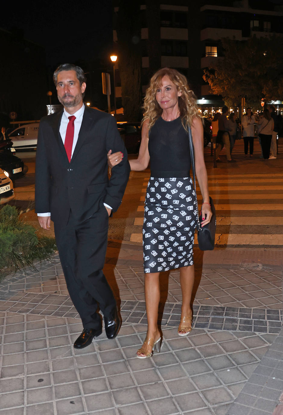 Estos han sido los rostros más conocidos que han acudido al funeral de María Teresa Campos