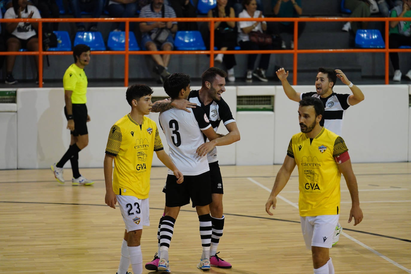 Unionistas arrolla al Cáceres y hace historia en la Copa del Rey de fútbol sala