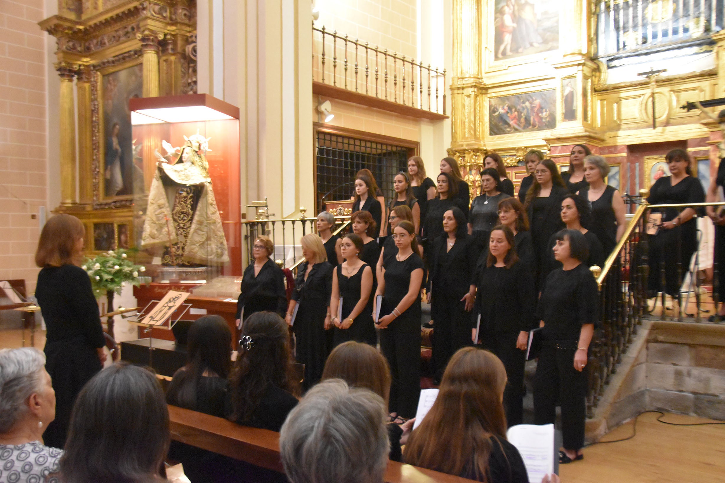 Emotivo concierto por el 53 aniversario de Santa Teresa como Doctora de la Iglesia en Alba de Tormes