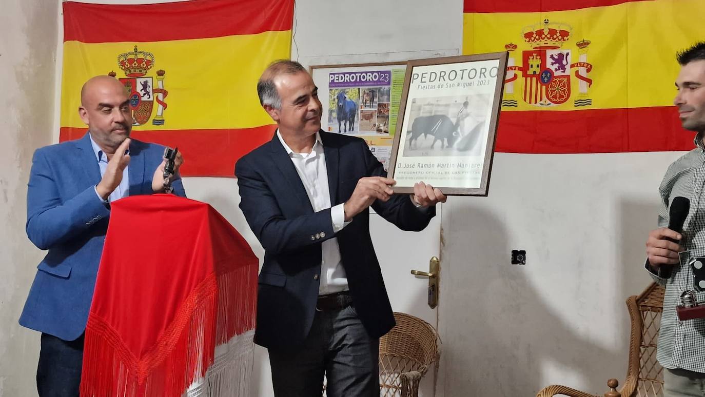 Pedrotoro revive en las fiestas de San Miguel Arcángel