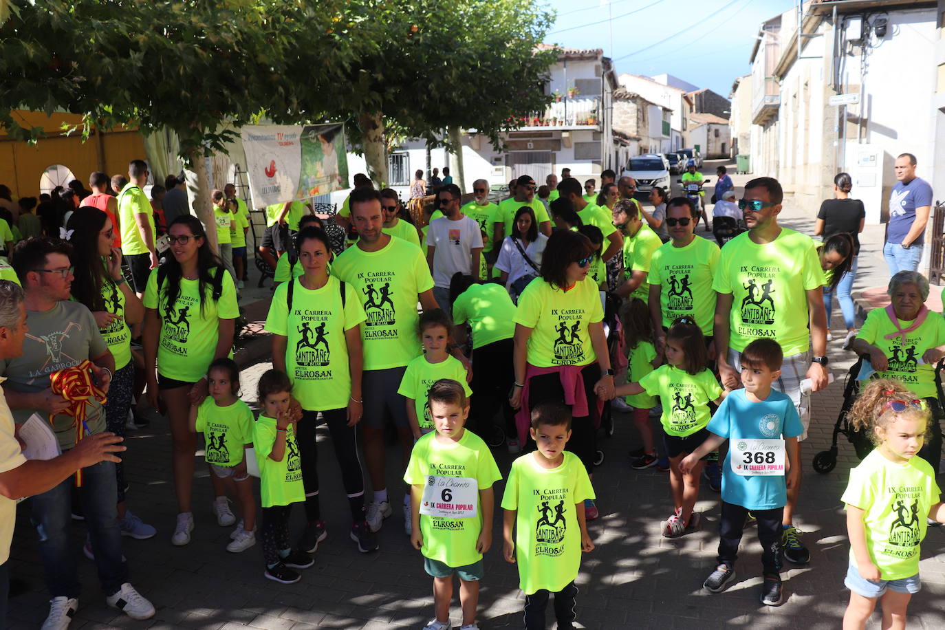 Santibáñez de Béjar se vuelca con su carrera solidaria