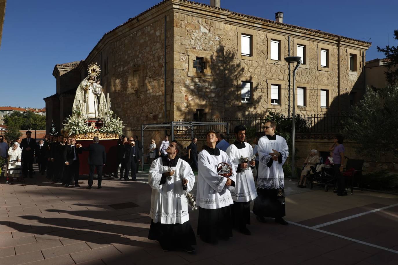 La Virgen que sale a la calle 60 años después