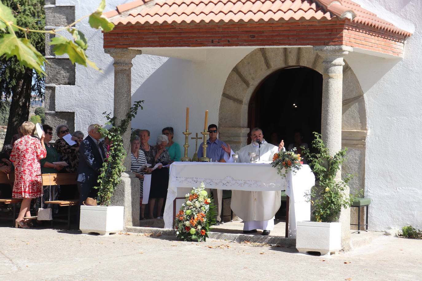 Santibáñez de Béjar se rinde ante la Virgen de Valparaíso