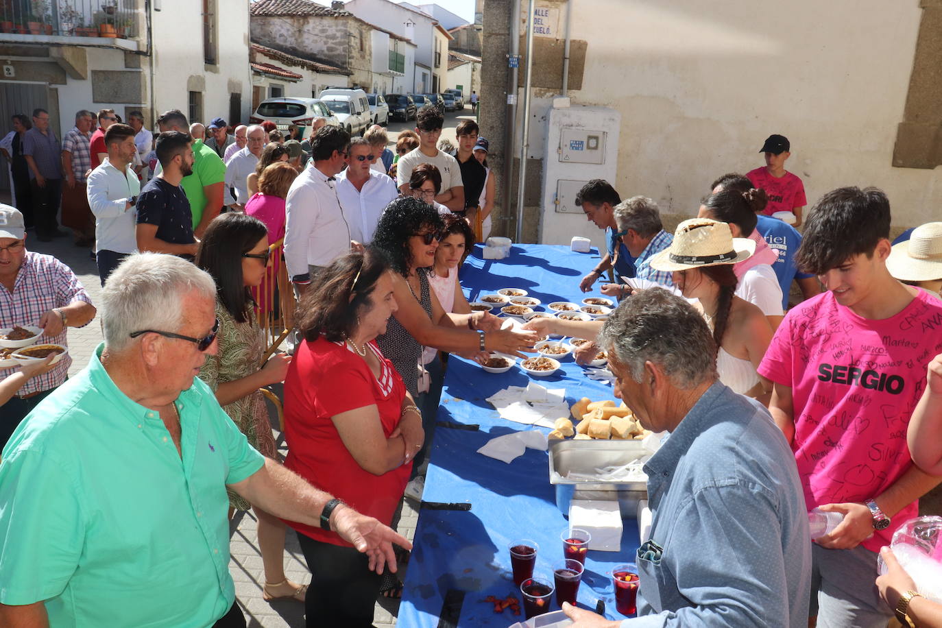 Santibáñez de Béjar se rinde ante la Virgen de Valparaíso