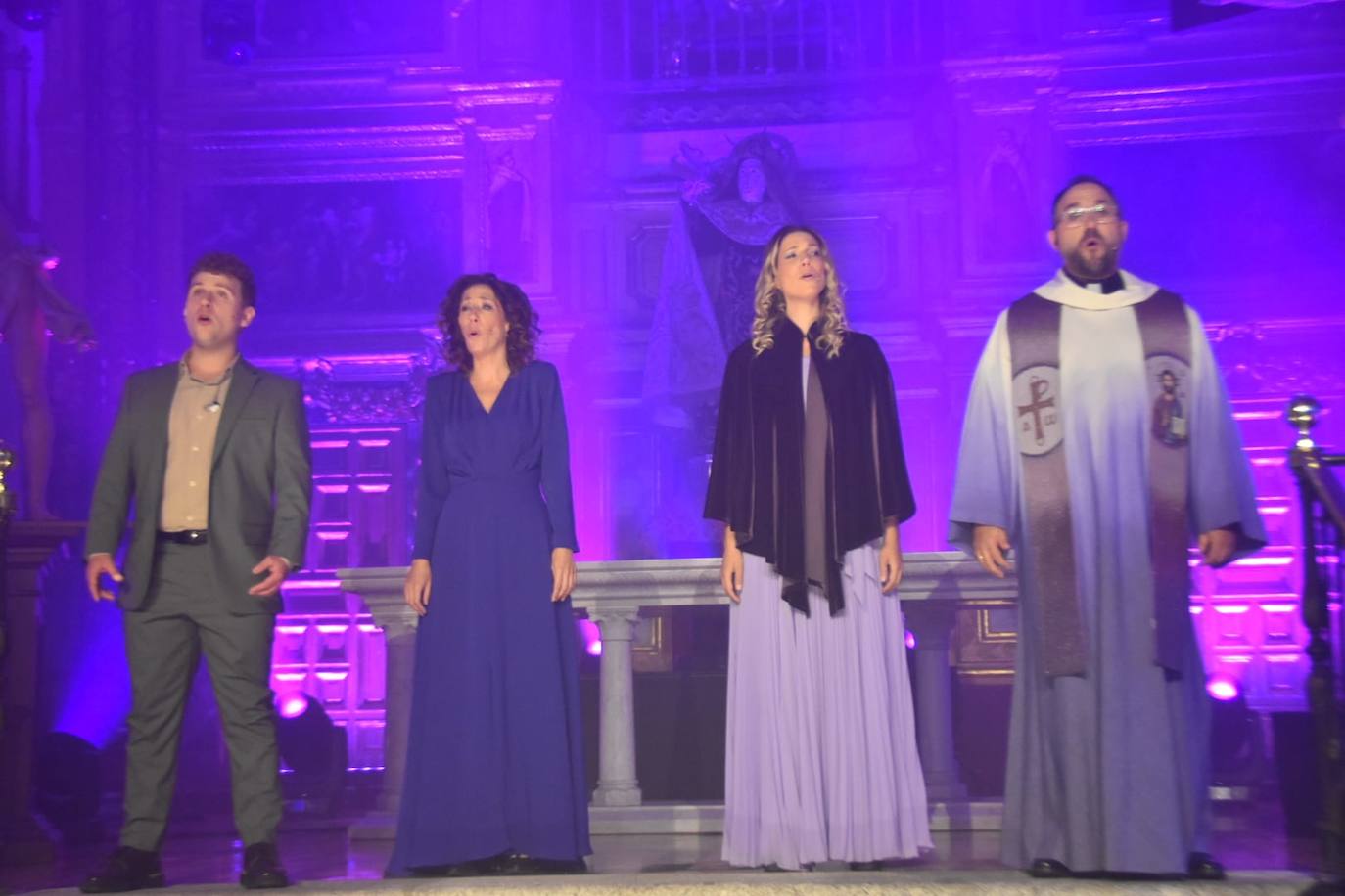 Las mejores imágenes del musical &#039;Vía Crucis&#039; en su estreno en Alba de Tormes