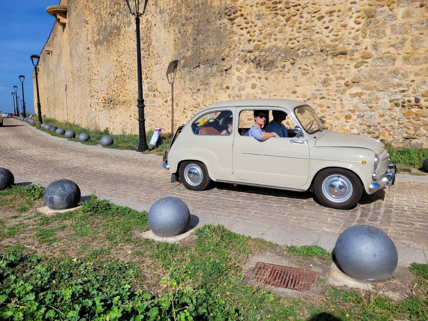 Los clásicos “Seat 600” toman Ciudad Rodrigo