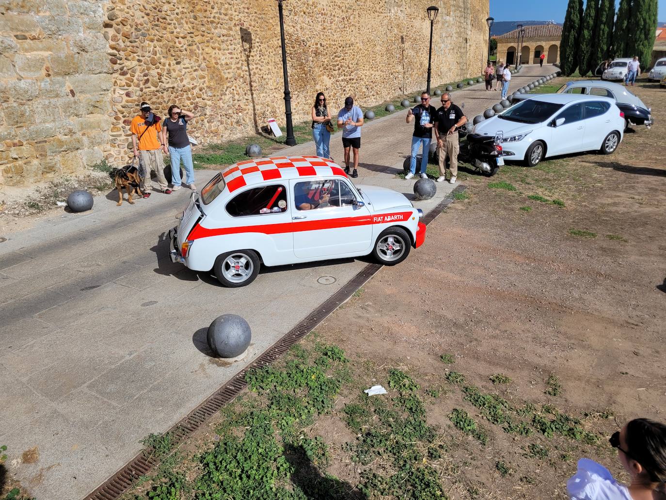 Los clásicos “Seat 600” toman Ciudad Rodrigo