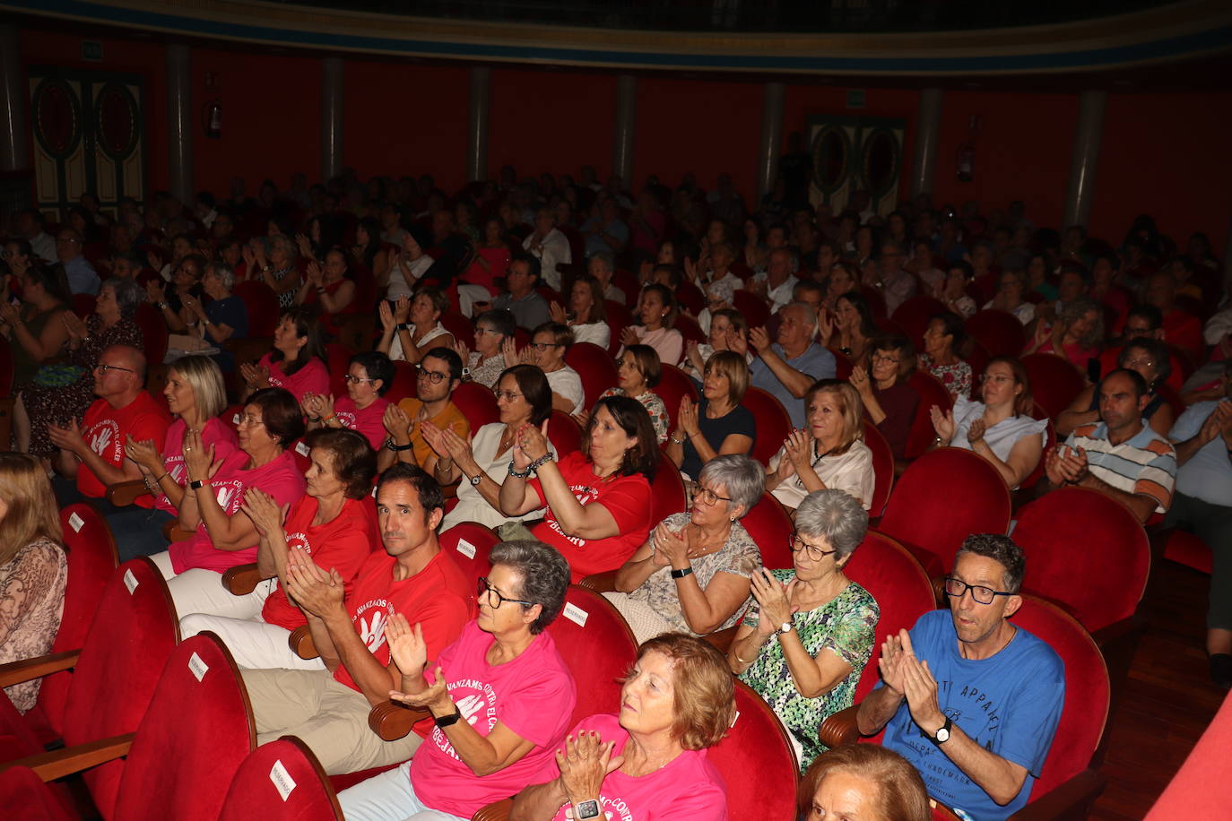 Los bejaranos se suman a la presentación de la Asociación Bejarana contra el cáncer