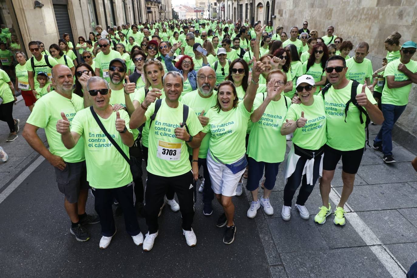 15.000 personas tiñen Salamanca de verde esperanza en la lucha contra el cáncer