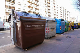 Salamanca ha recibido cientos de contenedores de basura orgánica... ¿pero qué se debe tirar ahí?