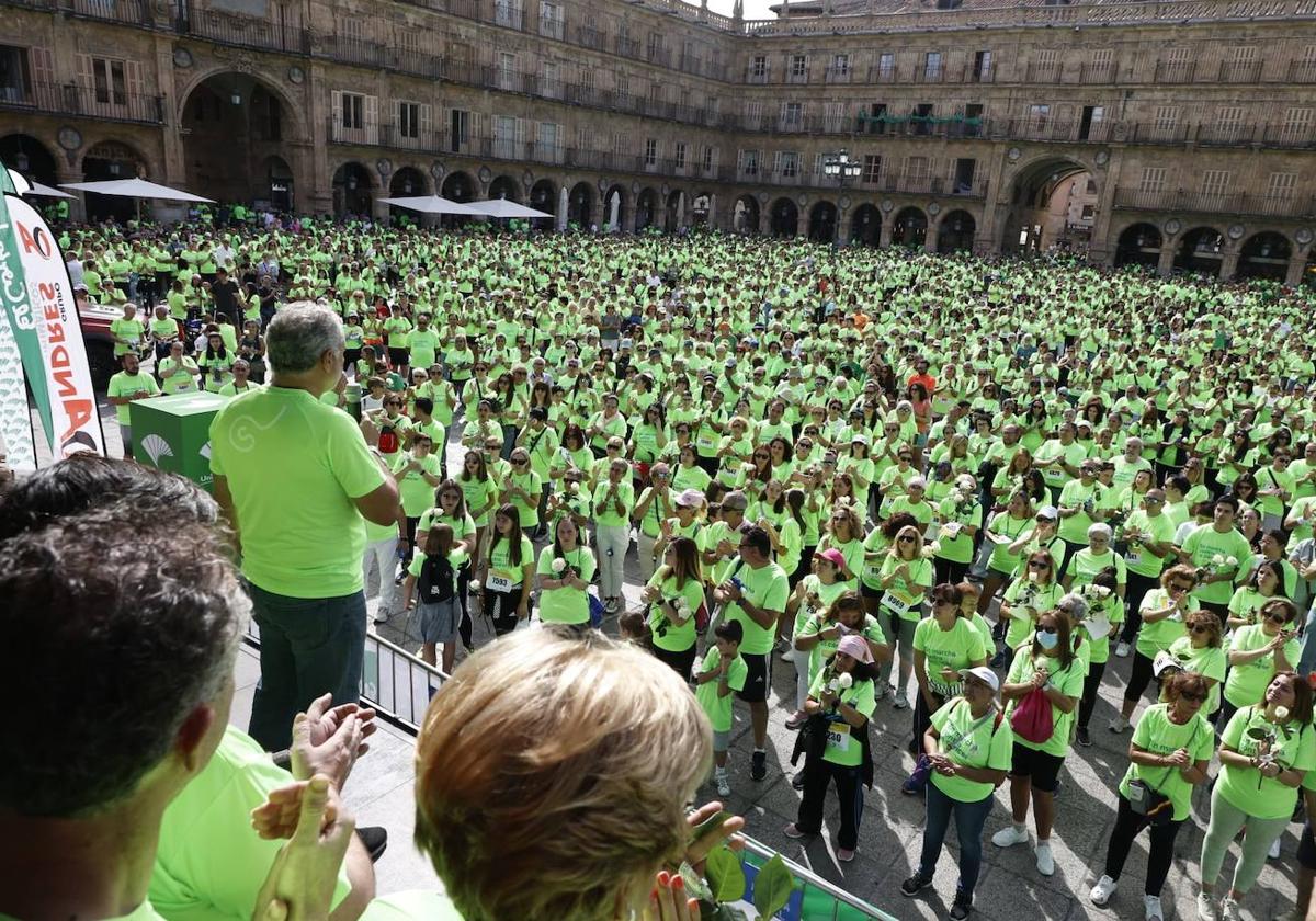 15.000 personas tiñen Salamanca de verde esperanza en la lucha contra el cáncer