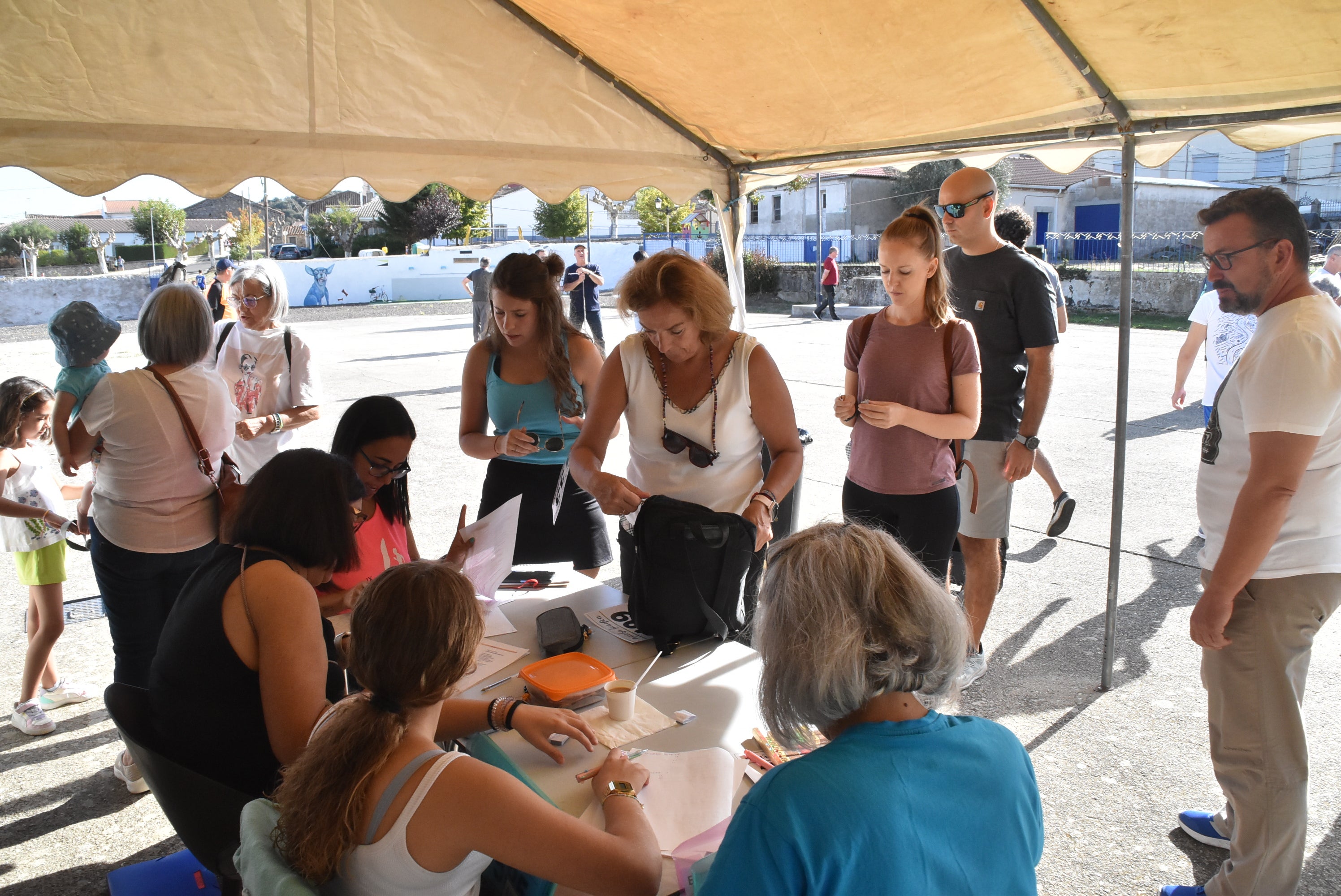 Fuentes de Béjar despide un fin de semana lleno de solidaridad y tradición