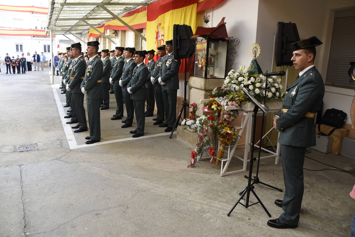 Ciudad Rodrigo grita «Viva el Rey, viva España, viva la Guardia Civil»