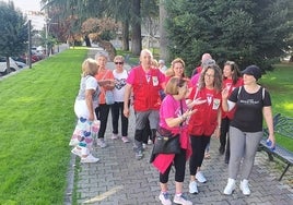 Los paseos saludables han comenzado esta semana en el parque de La Corredera.