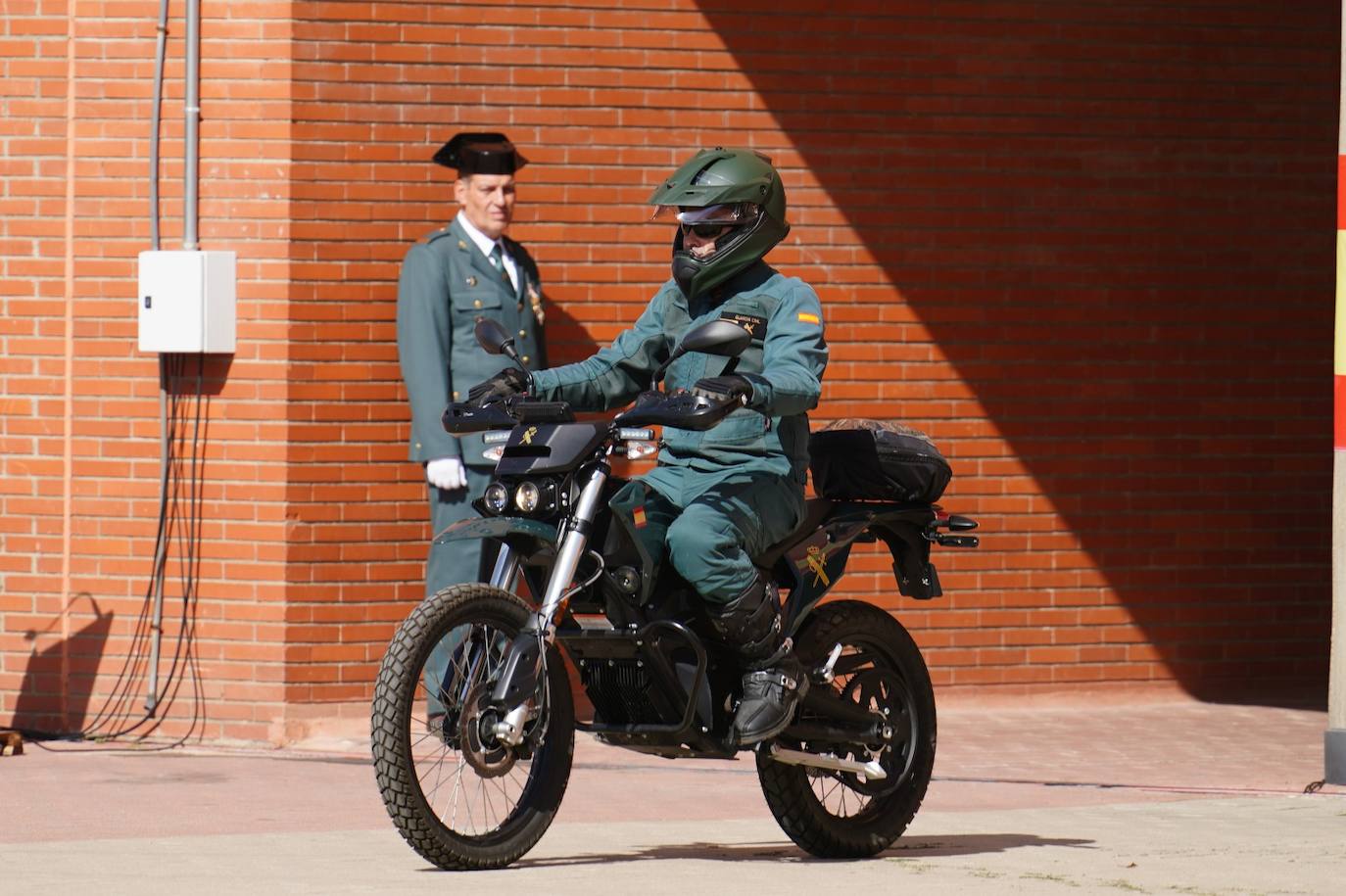 Las mejores imágenes de la celebración de la Guardia Civil en homenaje a la Virgen del Pilar