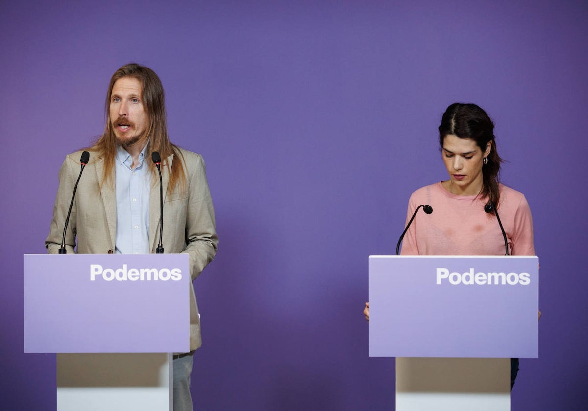 Pablo Fernández e Isa Serra, portavoces de Podemos