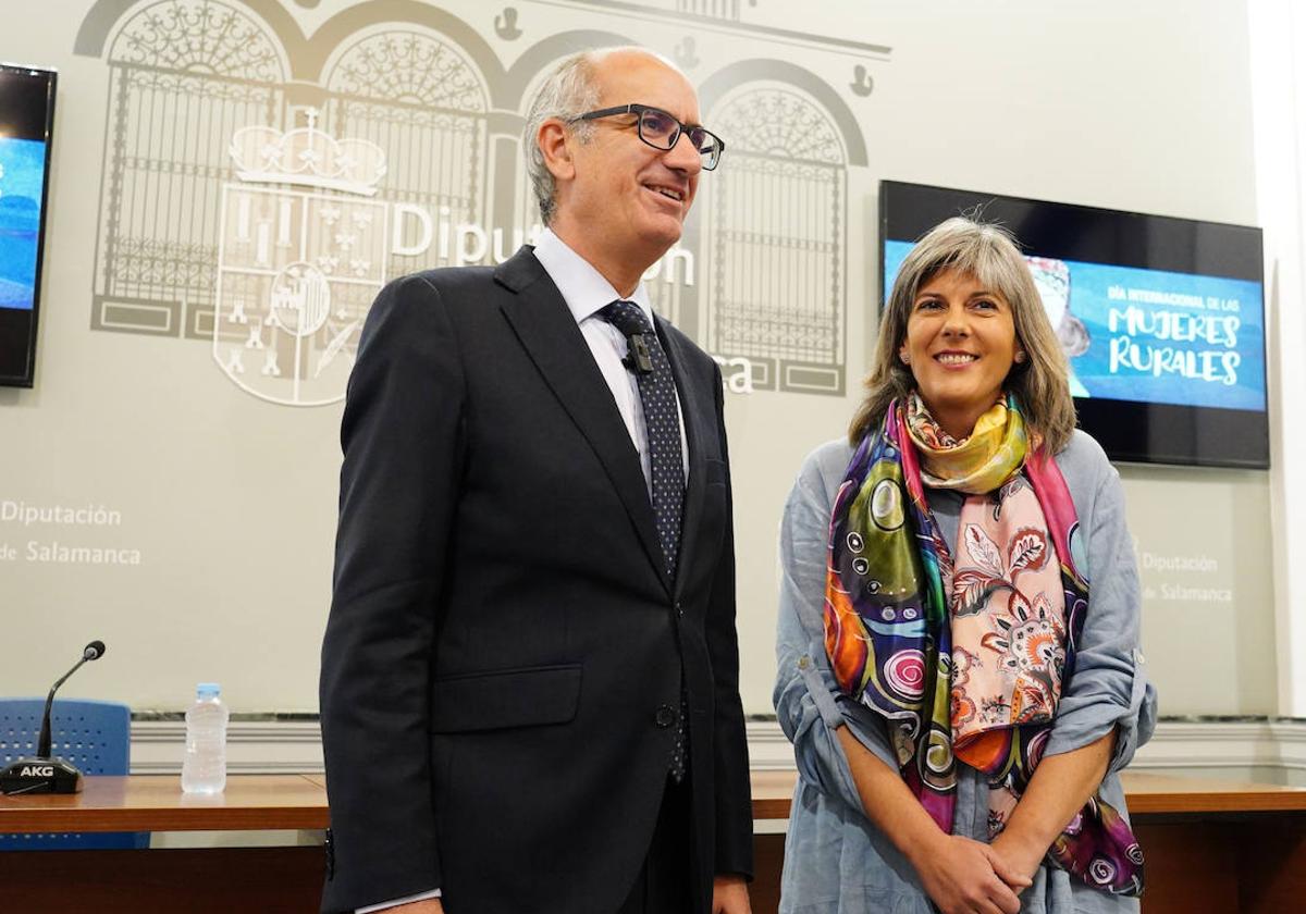 Sala de las Comarcas de la Diputación: Javier Iglesias presenta el acto de celebración del Día Internacional de las Mujeres Rurales