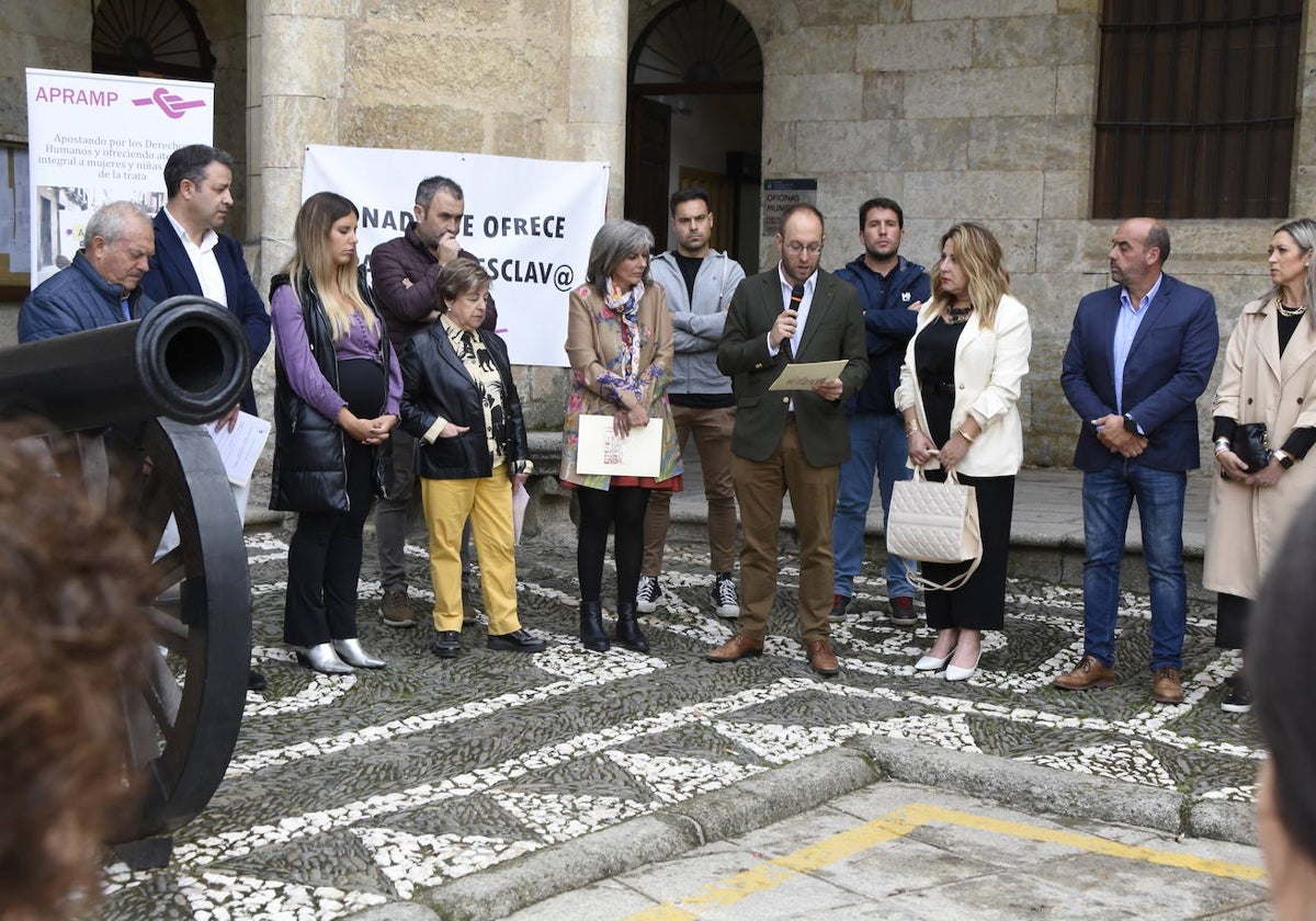 La Raya y la provincia se unen en Miróbriga para hacer frente a la trata de personas