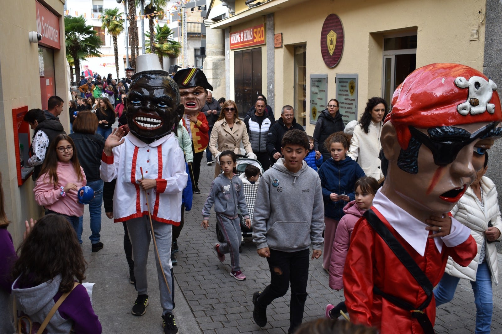 Alba de Tormes afronta la recta final de sus fiestas al ritmo de las peñas