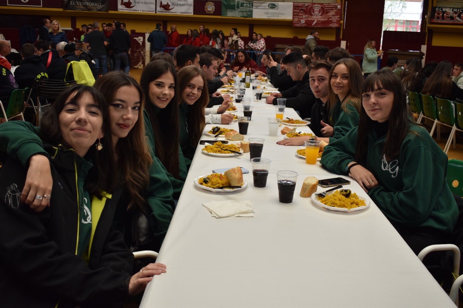 Alba de Tormes afronta la recta final de sus fiestas al ritmo de las peñas