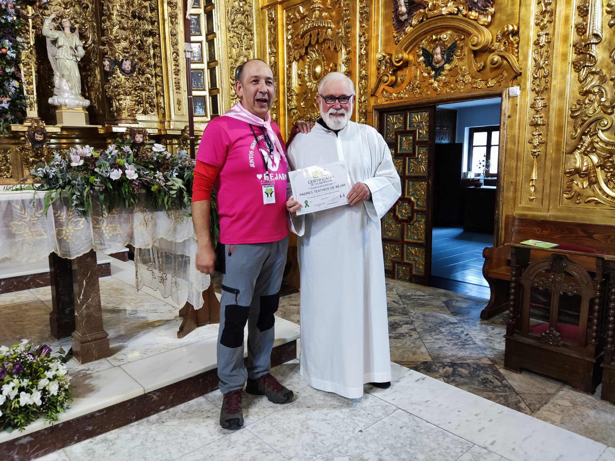 Béjar se tiñe de rosa para luchar contra el cáncer de mama