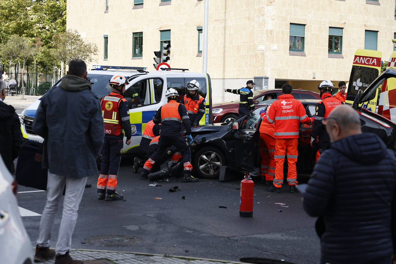 Así fue el aparatoso accidente que colapsó el barrio de Capuchinos