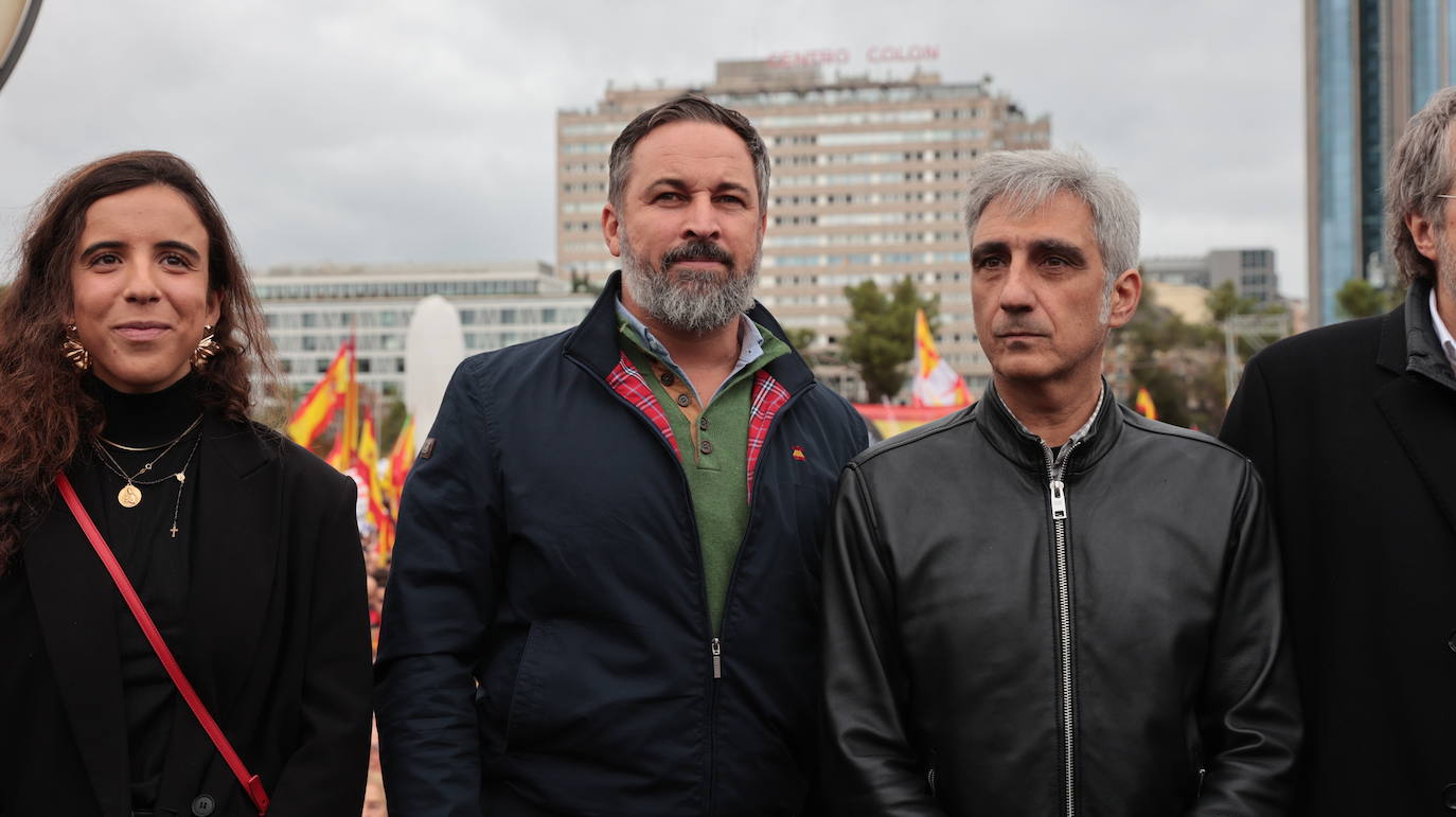 Más de 100.000 personas protestan contra la amnistía en Colón: &quot;¡Sánchez traidor!&quot;