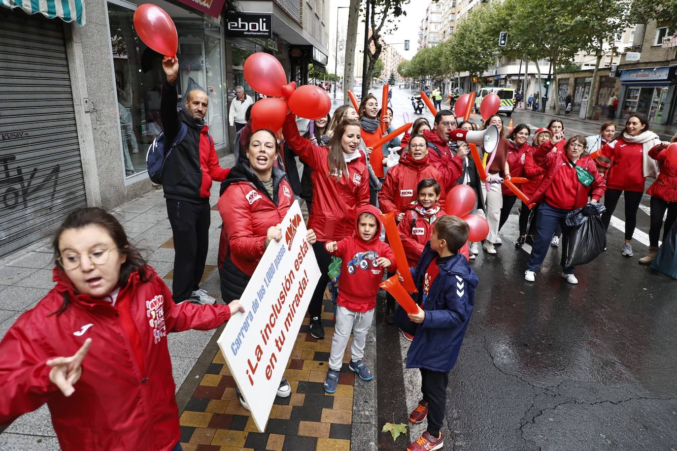 Salamanca llena sus calles con un nuevo éxito de la Carrera de los Mil Pasos