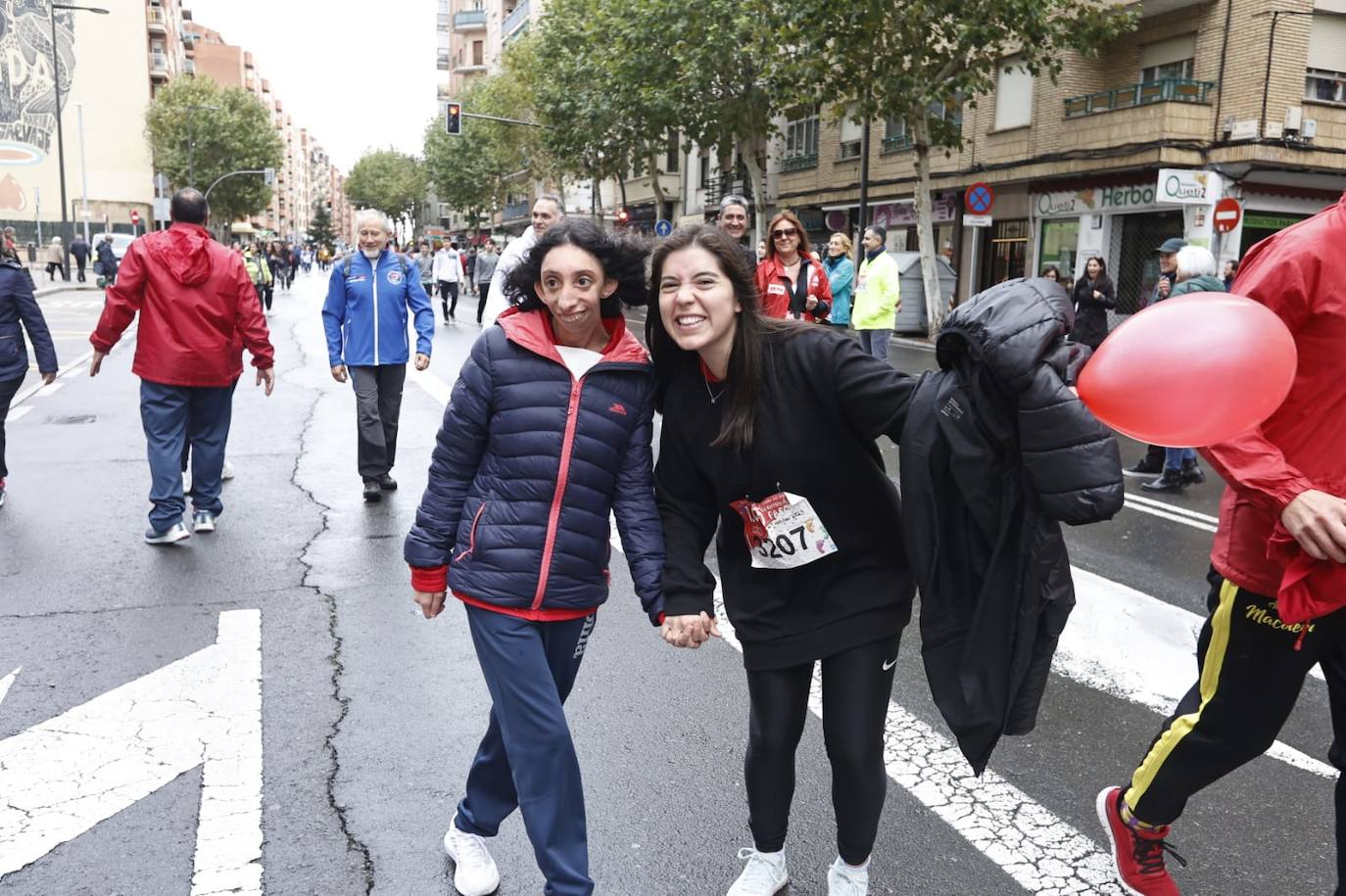 Salamanca llena sus calles con un nuevo éxito de la Carrera de los Mil Pasos