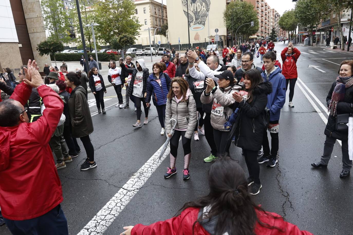 Salamanca llena sus calles con un nuevo éxito de la Carrera de los Mil Pasos